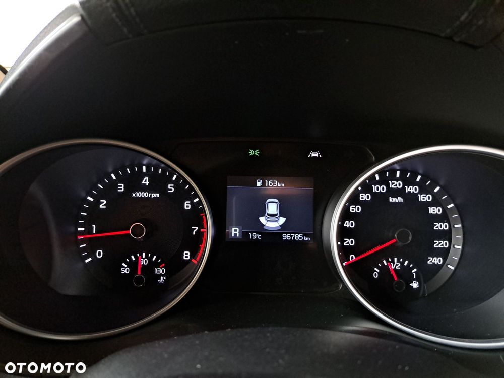 Kia Ceed - 34