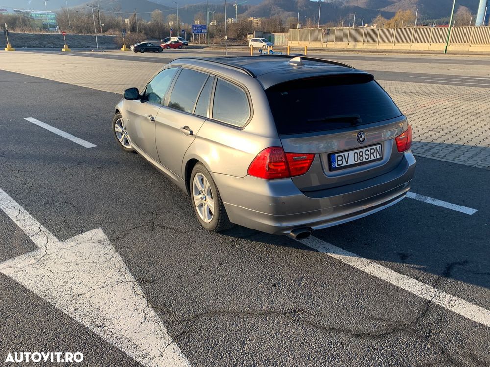 BMW Seria 3 320d Sport Line - 2