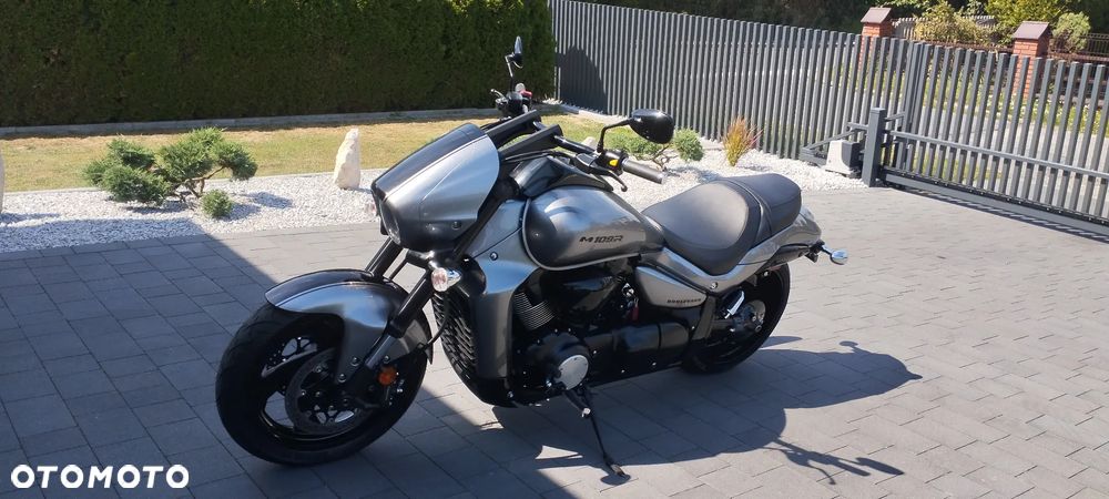 Suzuki Boulevard - 38