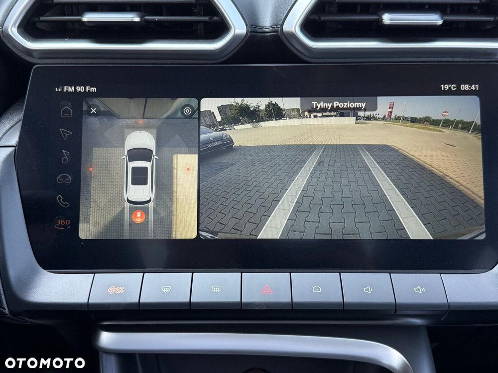 MG ZS Hybrid+ - 17