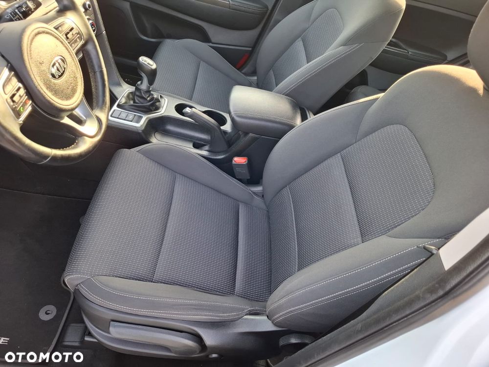 Kia Sportage 1.6 GDI Business Line 2WD - 9