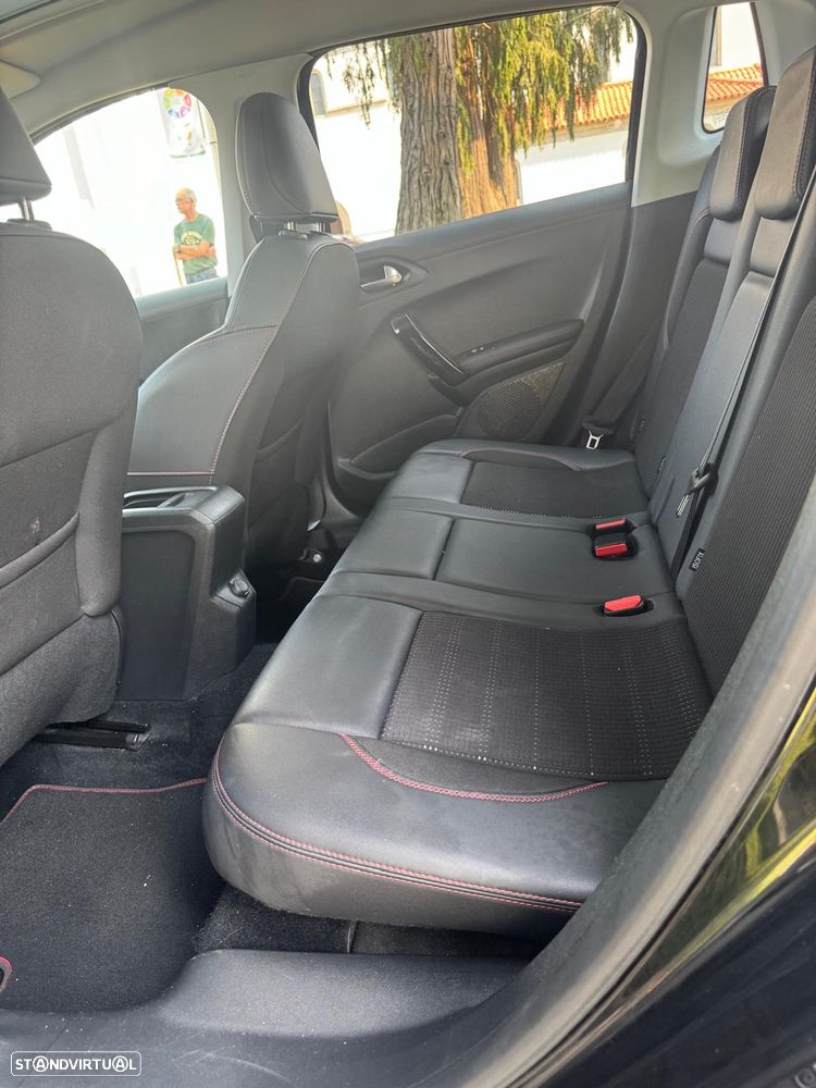 Peugeot 2008 PureTech 130 Stop&Start GT-Line Edition - 15