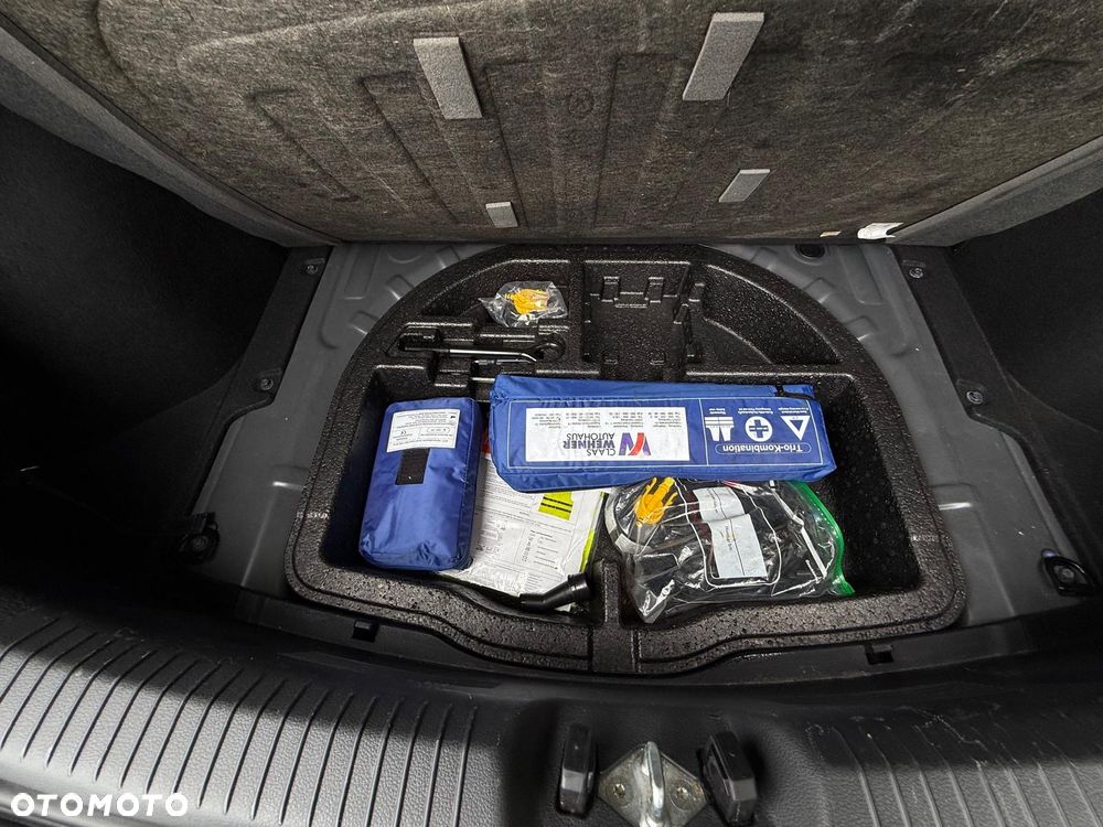 Hyundai i30 blue 1.4 Style - 32