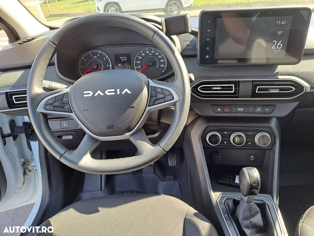 Dacia Logan TCe 90 CVT Journey - 10