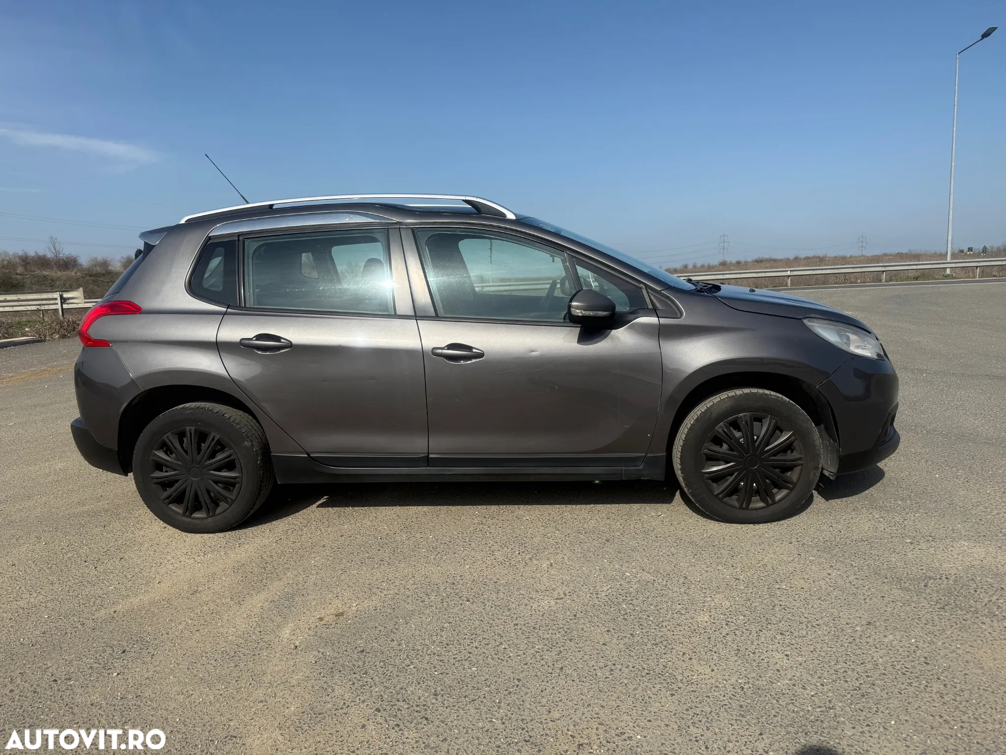 Peugeot 2008 PureTech 82 Active - 4