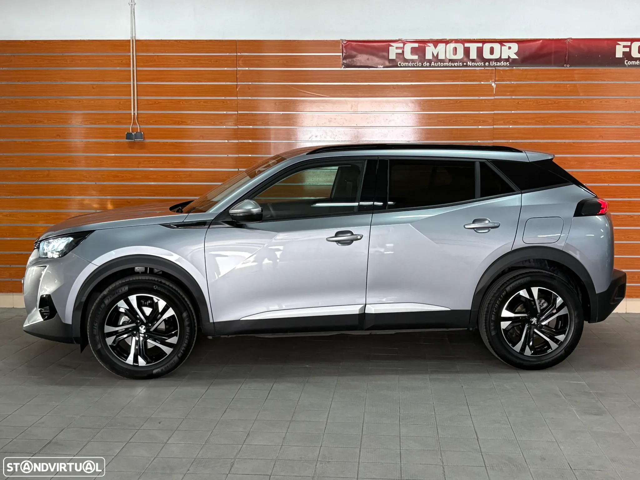 Peugeot 2008 1.2 PureTech Allure Pack EAT8 - 3