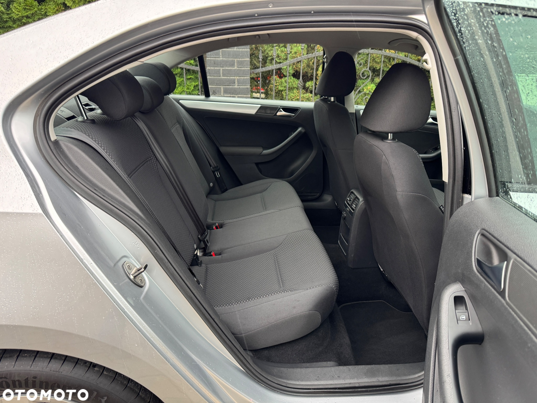 Volkswagen Jetta - 13