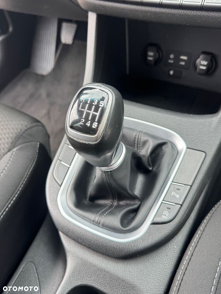 Hyundai i30 1.4 T-GDI YES - 26