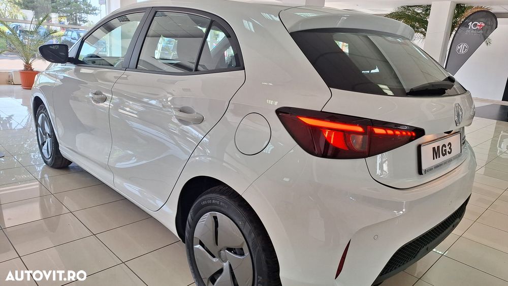 MG MG3 1.5 GDI HEV Explore - 10