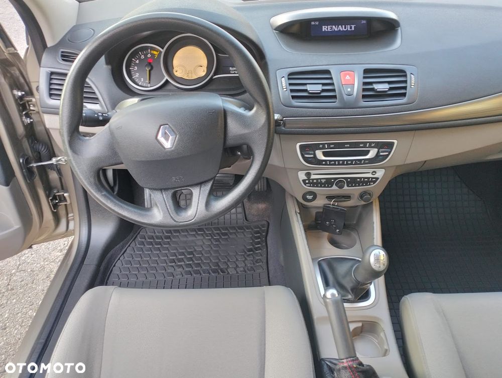 Renault Megane 1.6 16V Expression - 8