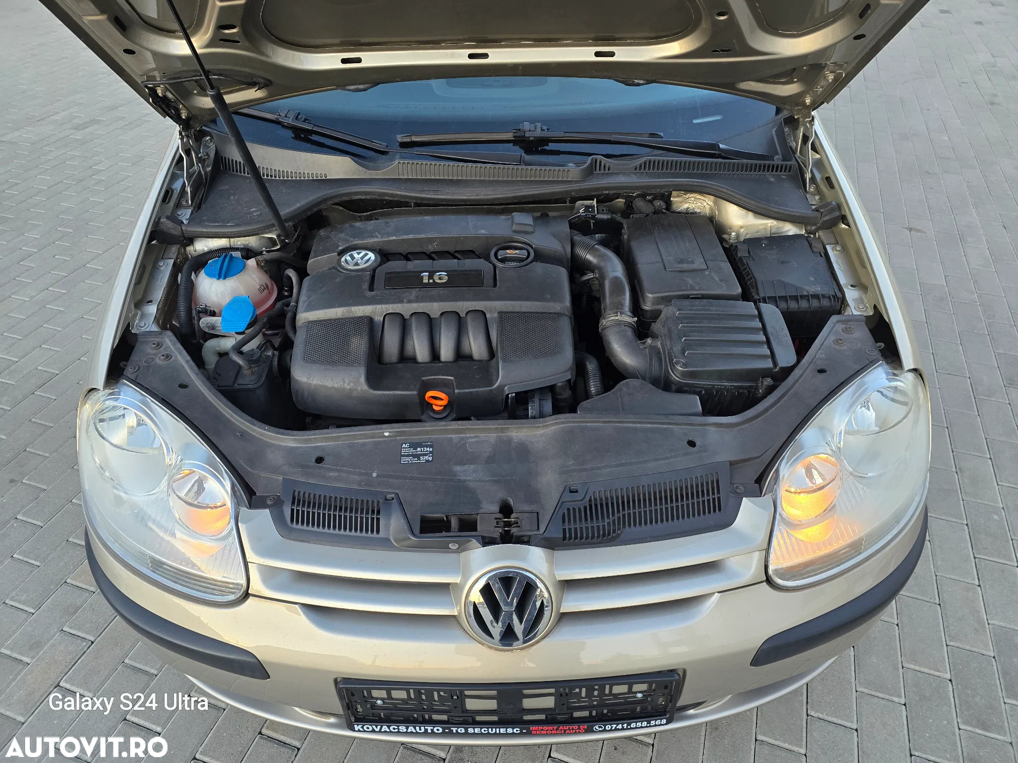Volkswagen Golf - 5