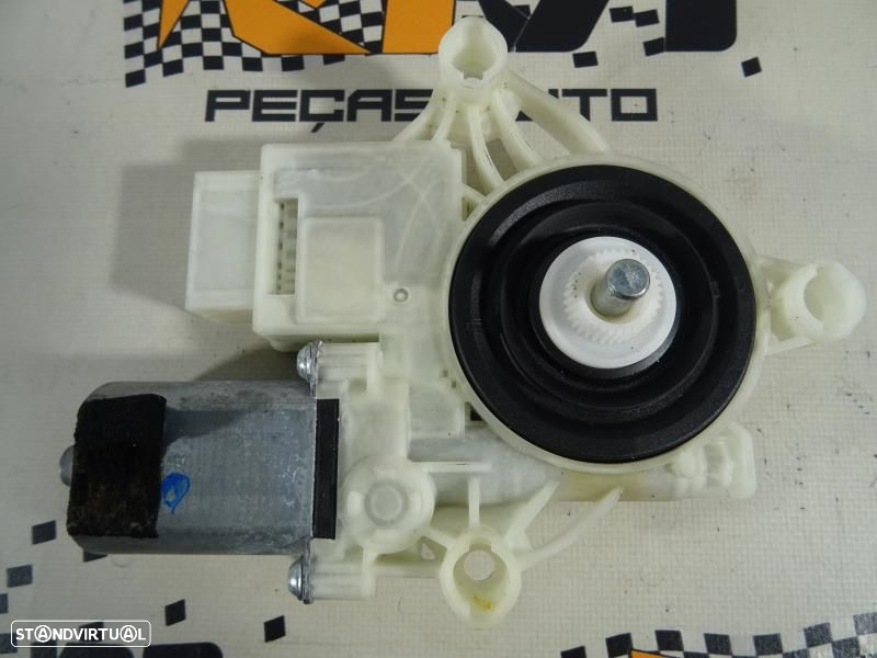 Motor Do Elevador De Vidro Frente Esquerdo Bmw 3 (G20)  8 495 865 / C8 - 3