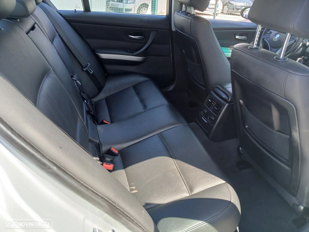 BMW 318 d DPF Edition Sport - 19