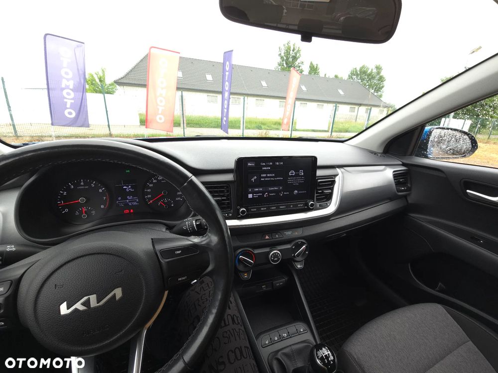 Kia Stonic 1.2 L Business Line - 32