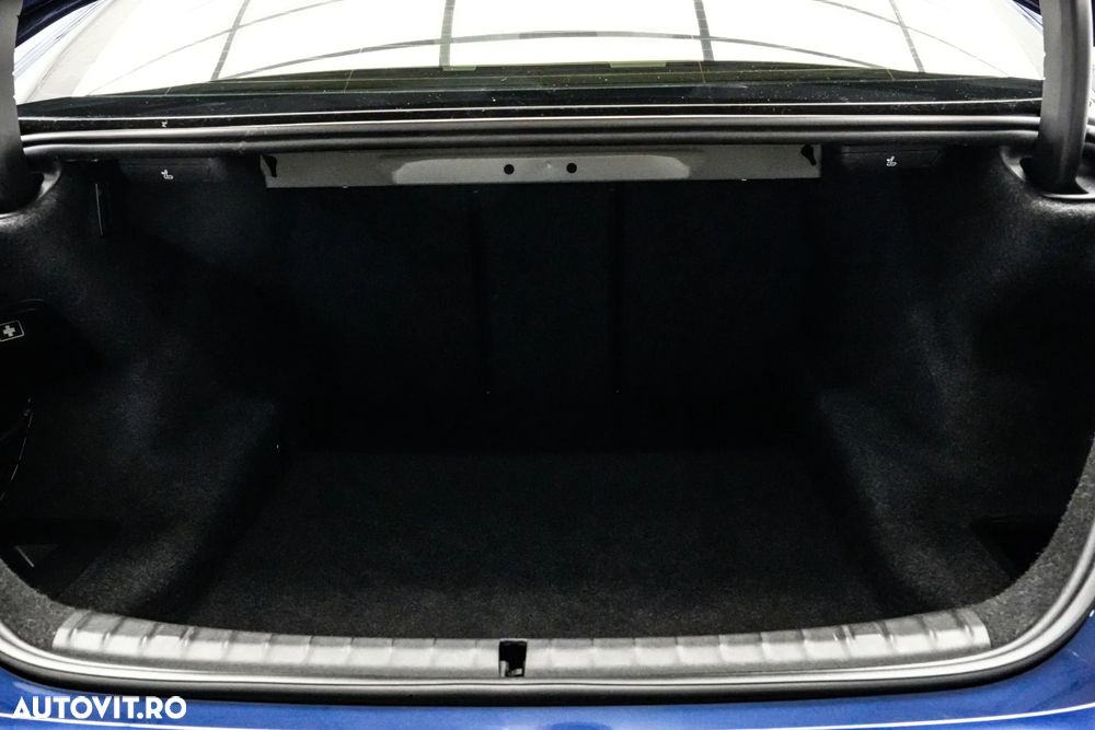 BMW Seria 5 520d - 25