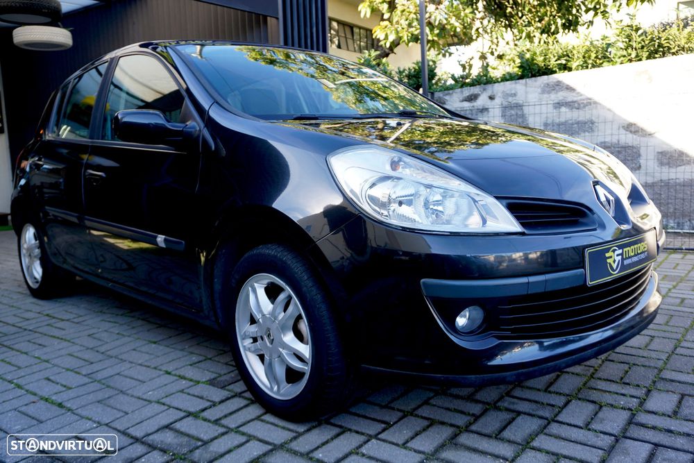 Renault Clio 1.2 16V Confort - 3