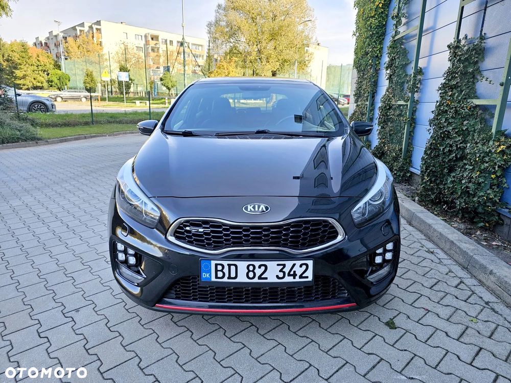 Kia Ceed 1.6 T-GDI GT - 3