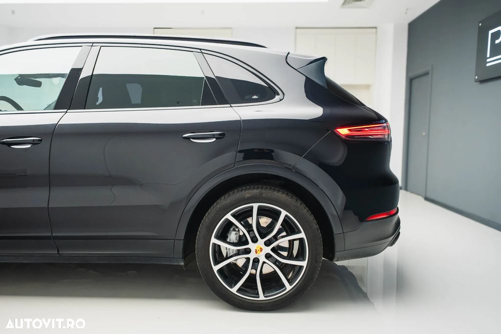 Porsche Cayenne S - 13