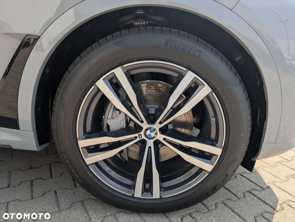 BMW X7 - 9