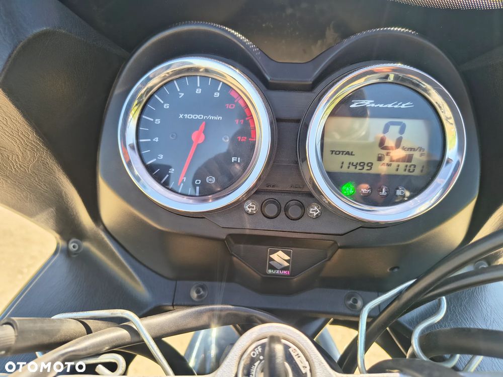 Suzuki Bandit - 4