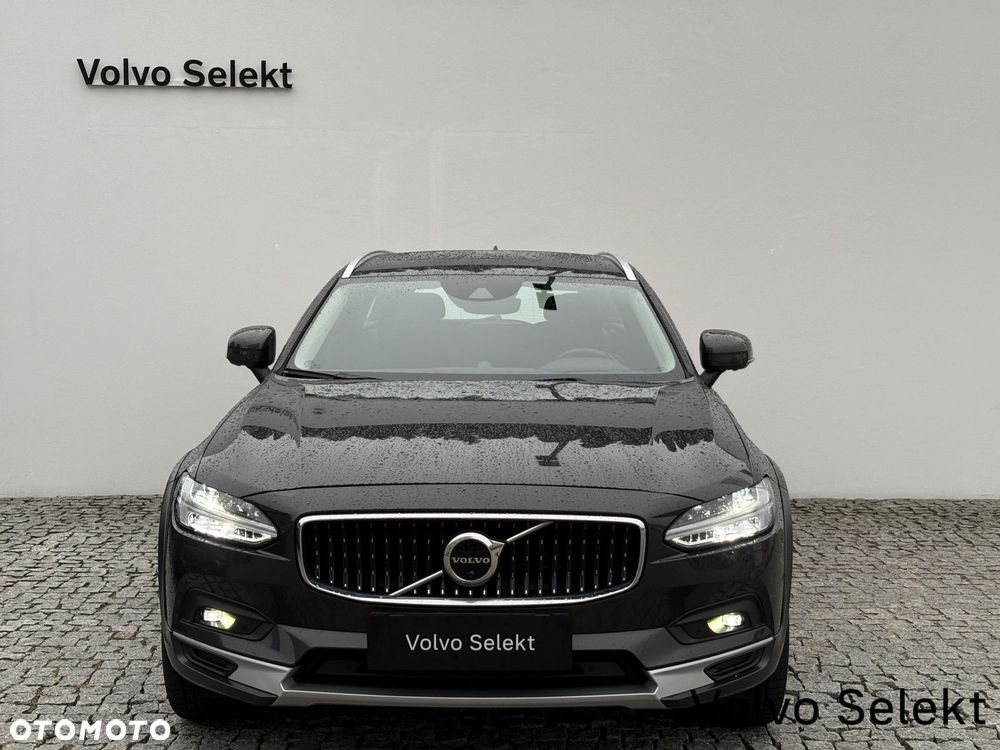 Volvo V90 Cross Country - 3