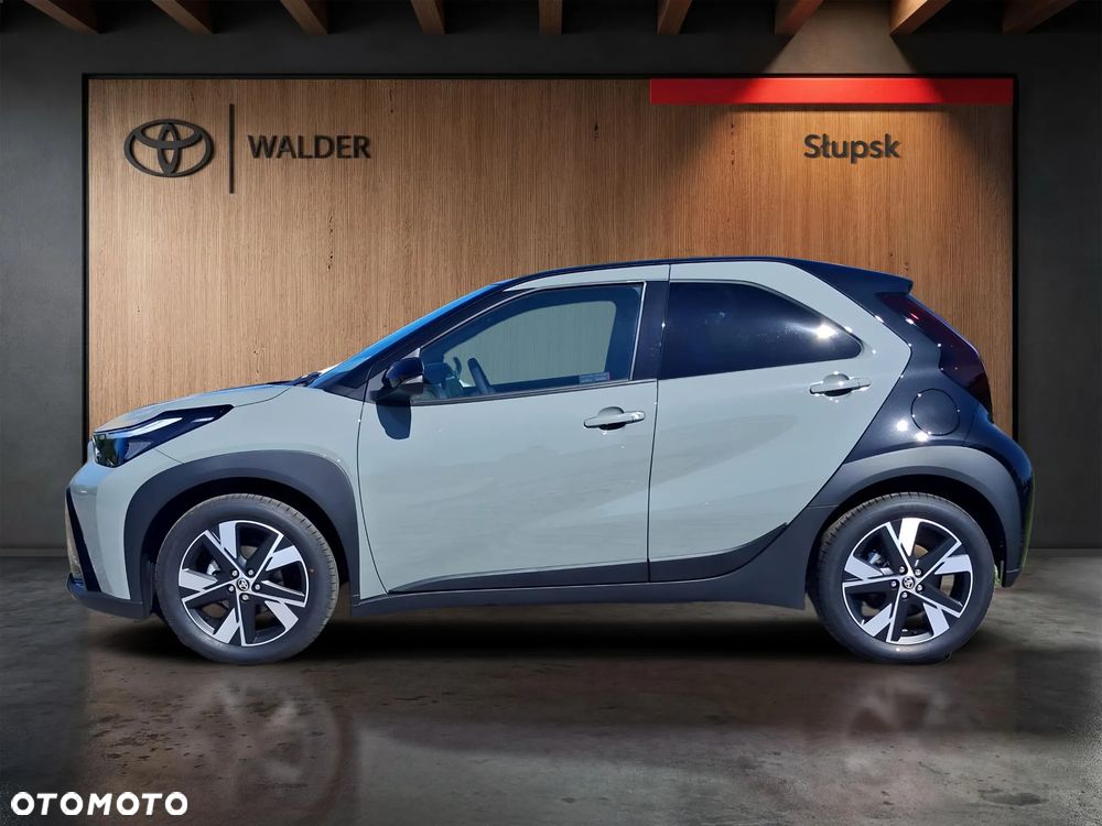 Toyota Aygo X Hybrid 1.5 Style e-CVT - 2