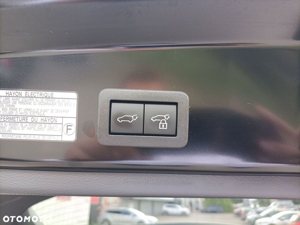 Toyota Corolla Cross 2.0 Hybrid Premiere Edition - 18