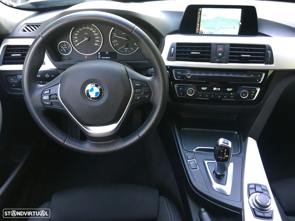 BMW 320 d Aut. Sport Line - 8