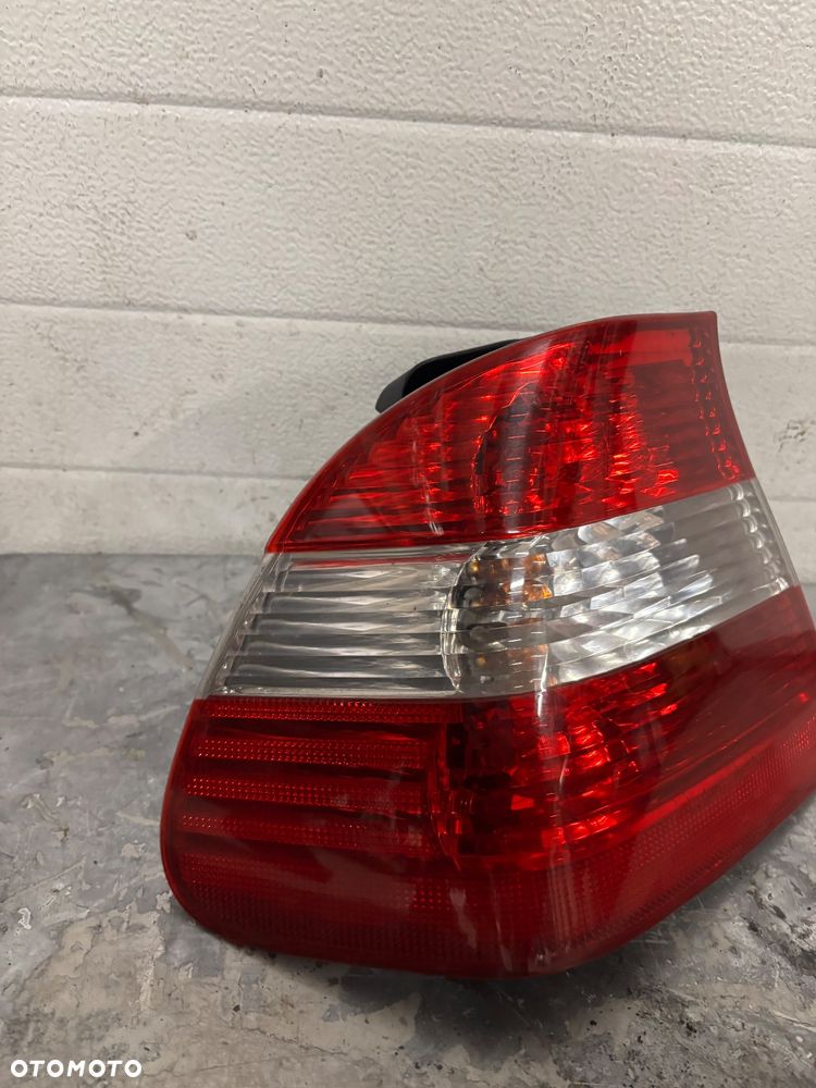 BMW E46 SEDAN LAMPA LEWY TYL TYLNA 6910531 - 2