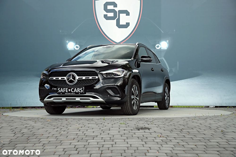 Mercedes-Benz GLA 200 Style - 4