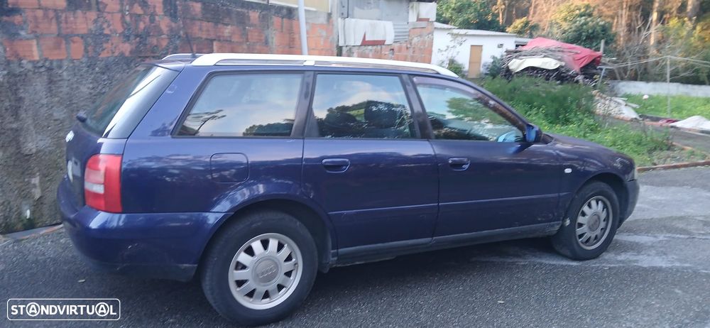 Audi A4 Avant 1.9 TDI Attraction - 5