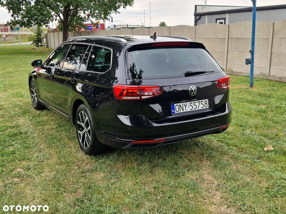 Volkswagen Passat 2.0 TDI SCR DSG Business - 4