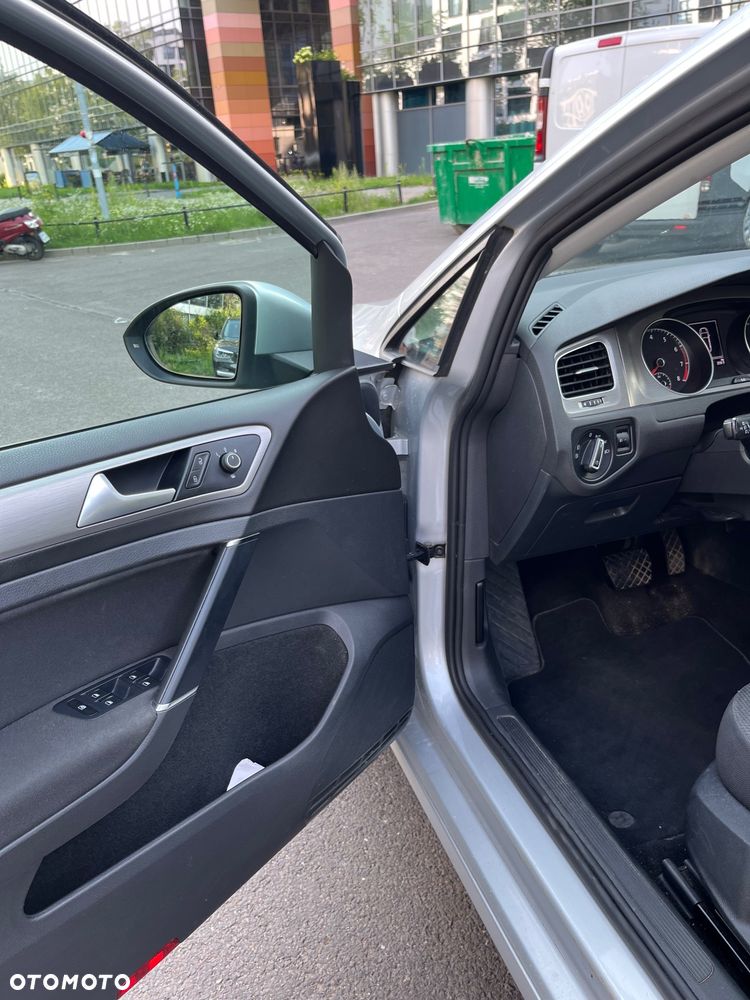 Volkswagen Golf 1.4 TSI BMT Comfortline DSG - 17