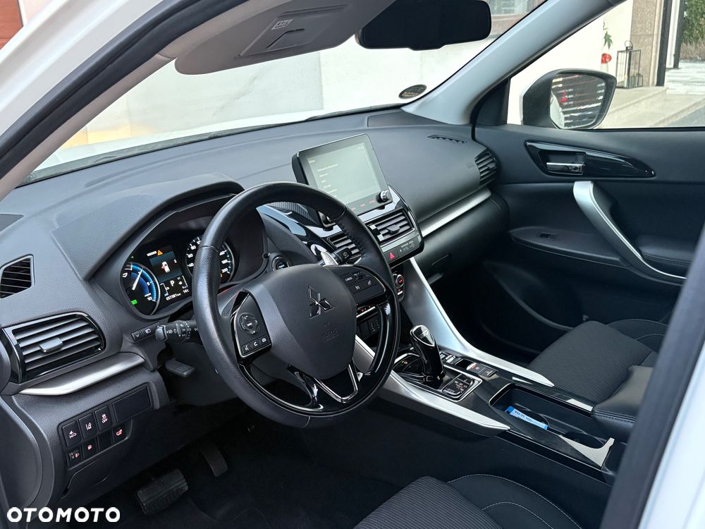 Mitsubishi Eclipse Cross 4WD Basis - 32