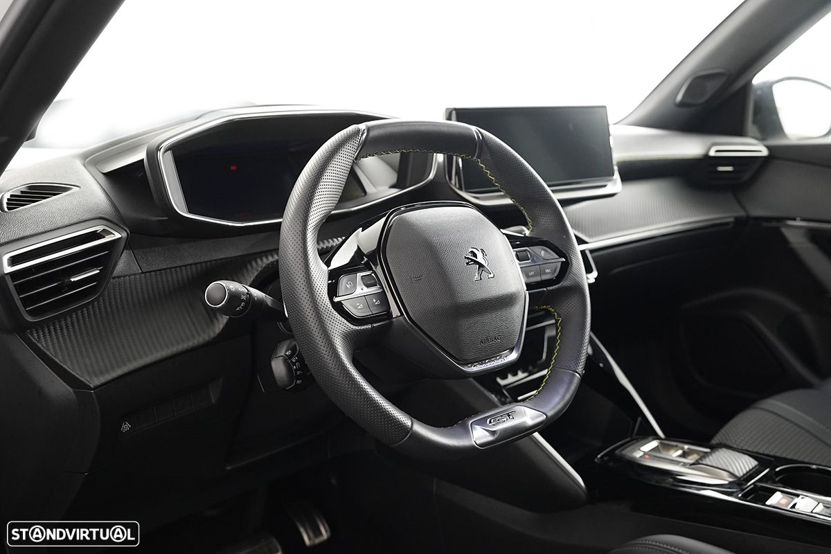 Peugeot 2008 1.2 PureTech GT EAT8 - 7