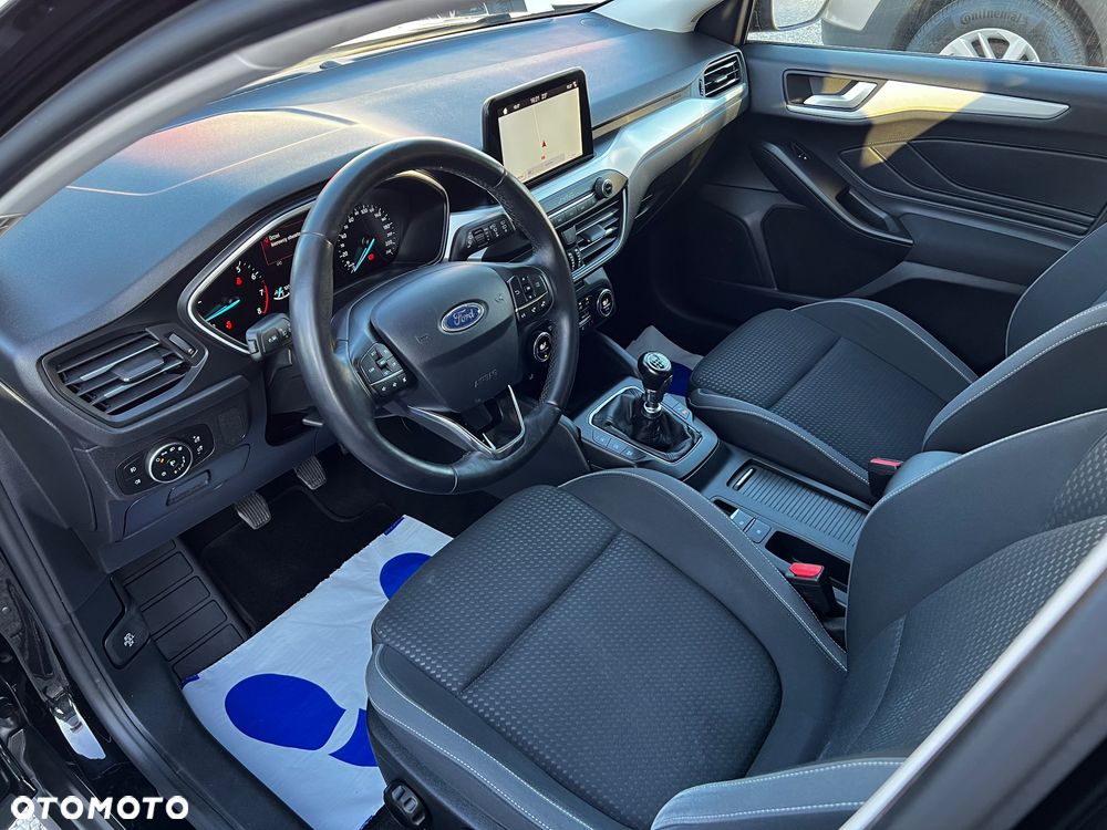 Ford Focus - 22