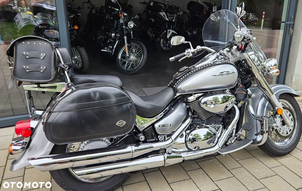 Suzuki VL 800 Volusia - Boulevard C50 - 9