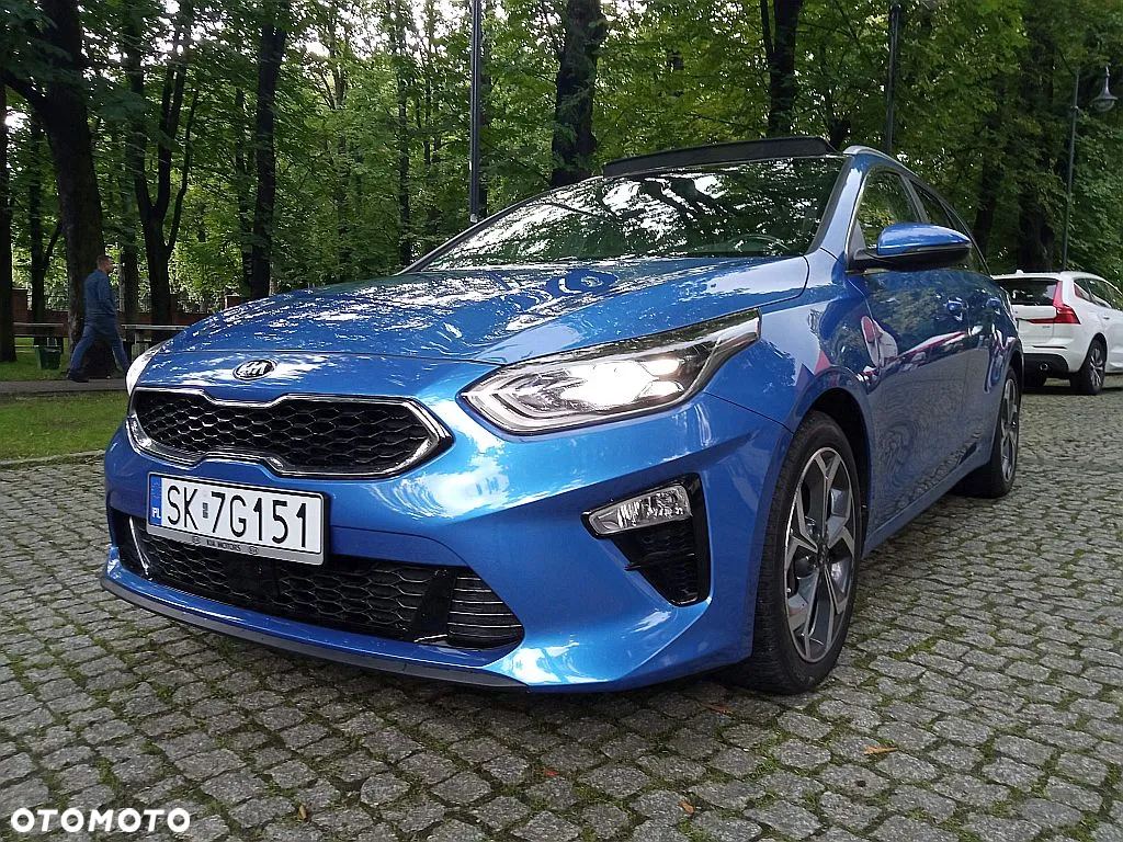 Kia Ceed SW 1.4 T-GDI DCT OPF Platinum Edition - 9