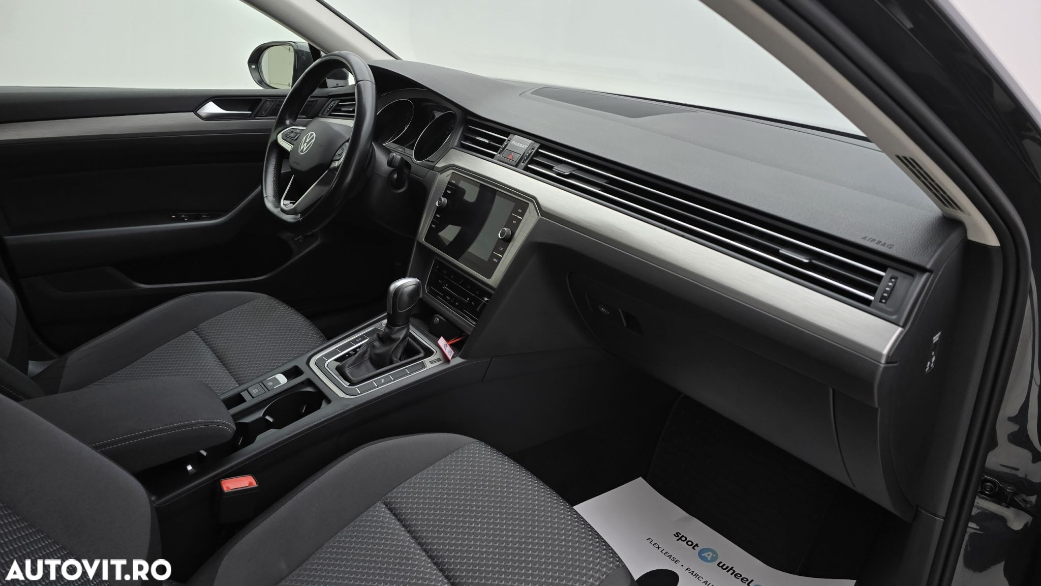 Volkswagen Passat 2.0 TDI DSG Advance - 20