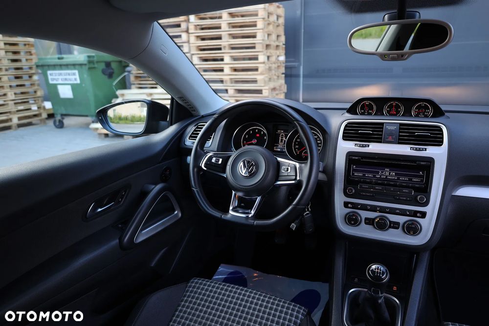Volkswagen Scirocco 1.4 TSI BMT Perfectline - 17