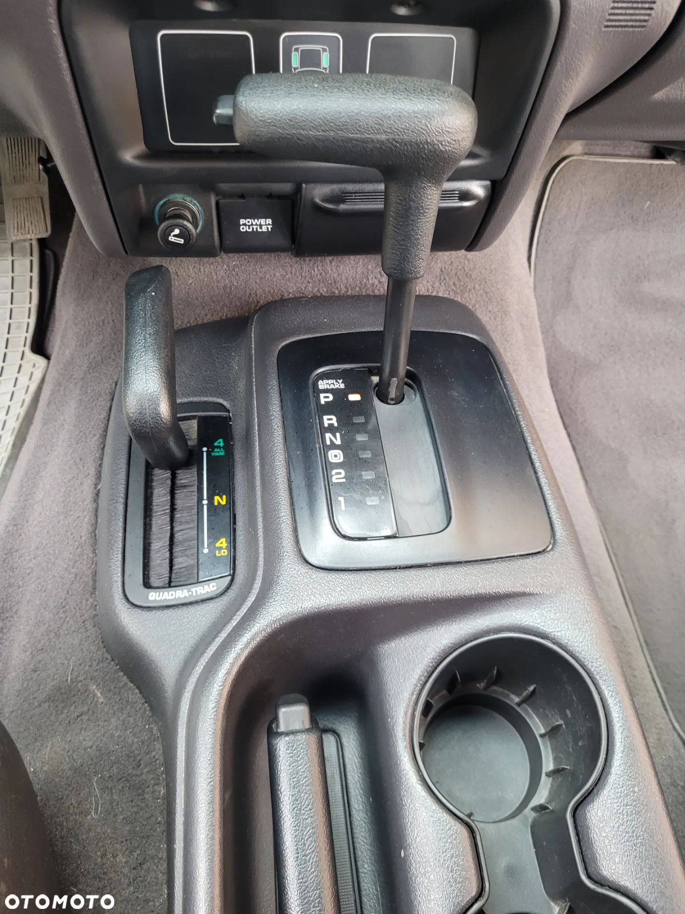 Jeep Grand Cherokee - 26