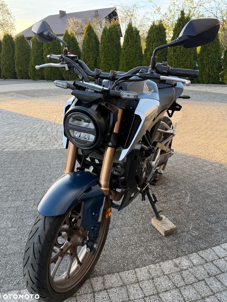 Honda CBF - 15