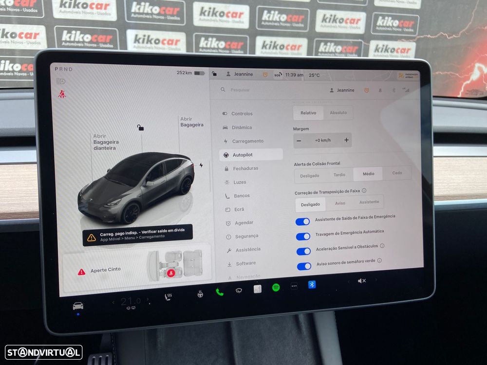 Tesla Model Y Performance Dual Motor AWD - 27
