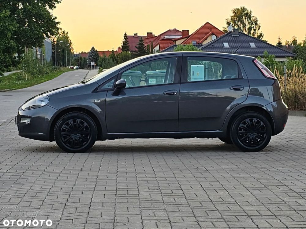 Fiat Punto 2012 ver-1-4-easy-s-s - 9