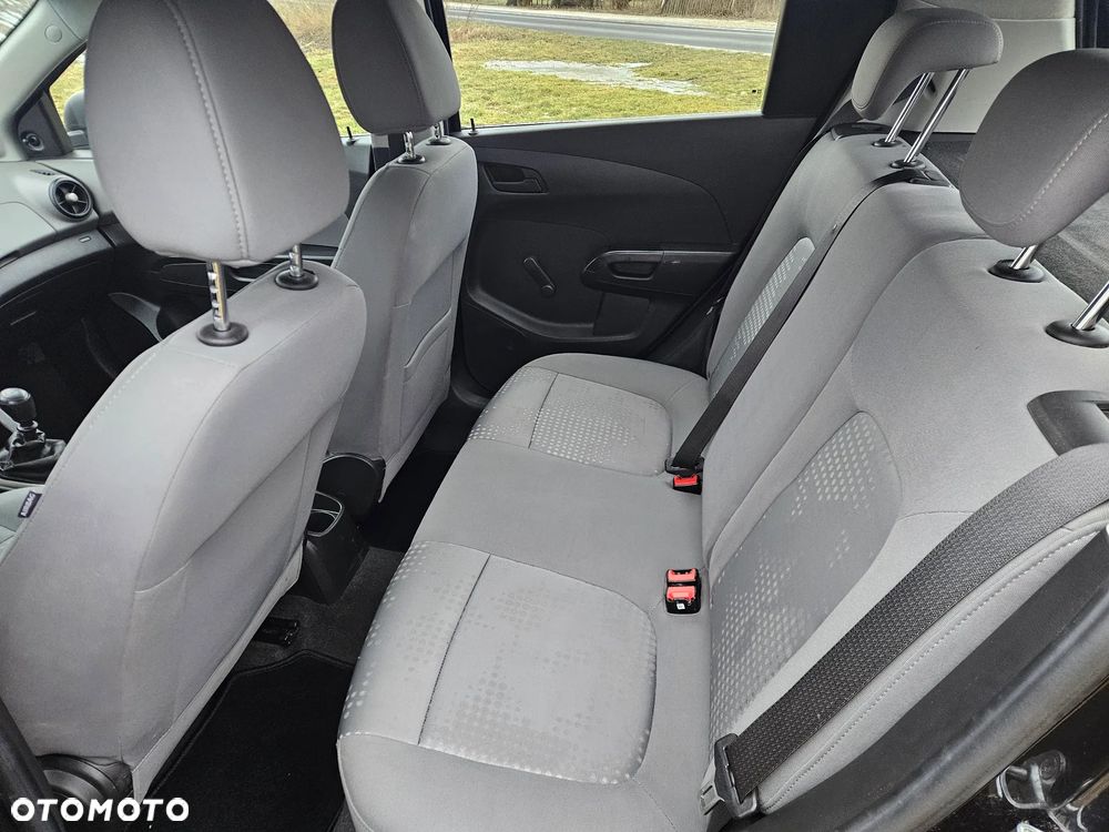 Chevrolet Aveo - 15