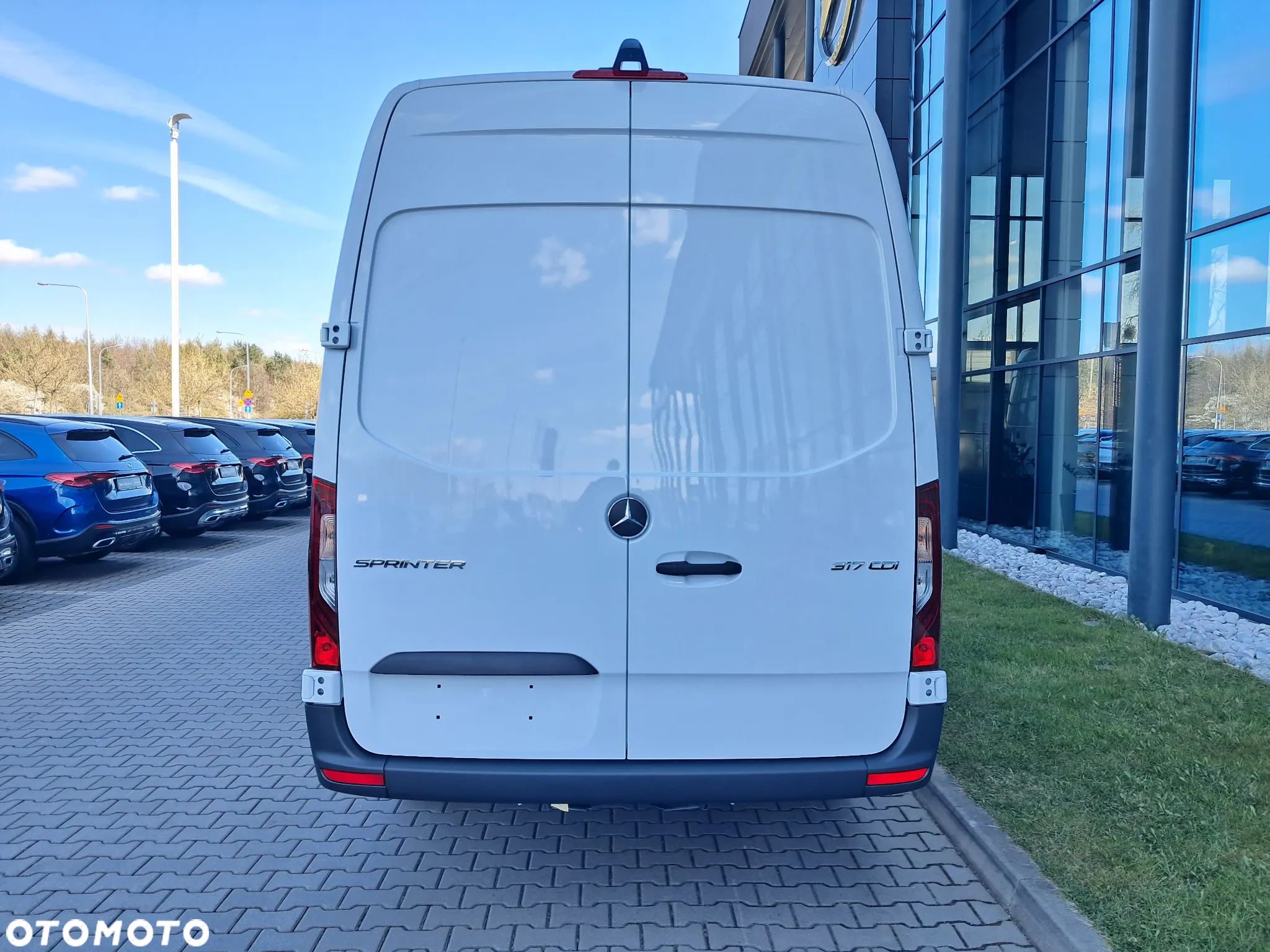 Mercedes-Benz Sprinter 317 CDI Furgon PRO długi 4325 mm L3H2 - 8