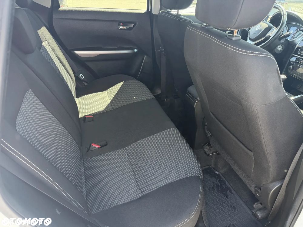 Suzuki Vitara 1.4 Boosterjet SHVS Premium 2WD - 4