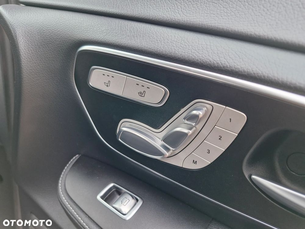 Mercedes-Benz Klasa V 300 d 4-Matic Avantgarde 9G-Tronic (d³ugi) - 31