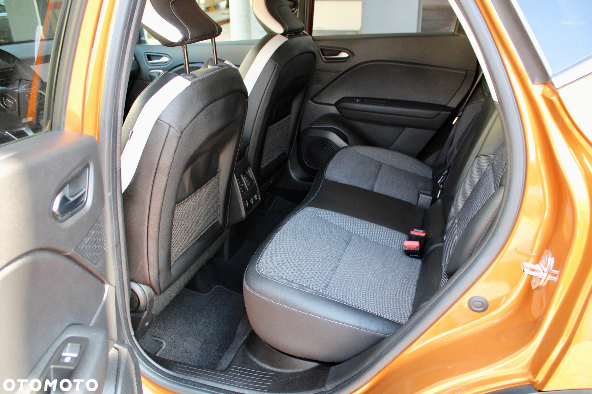 Renault Captur TCe 100 INTENS - 7