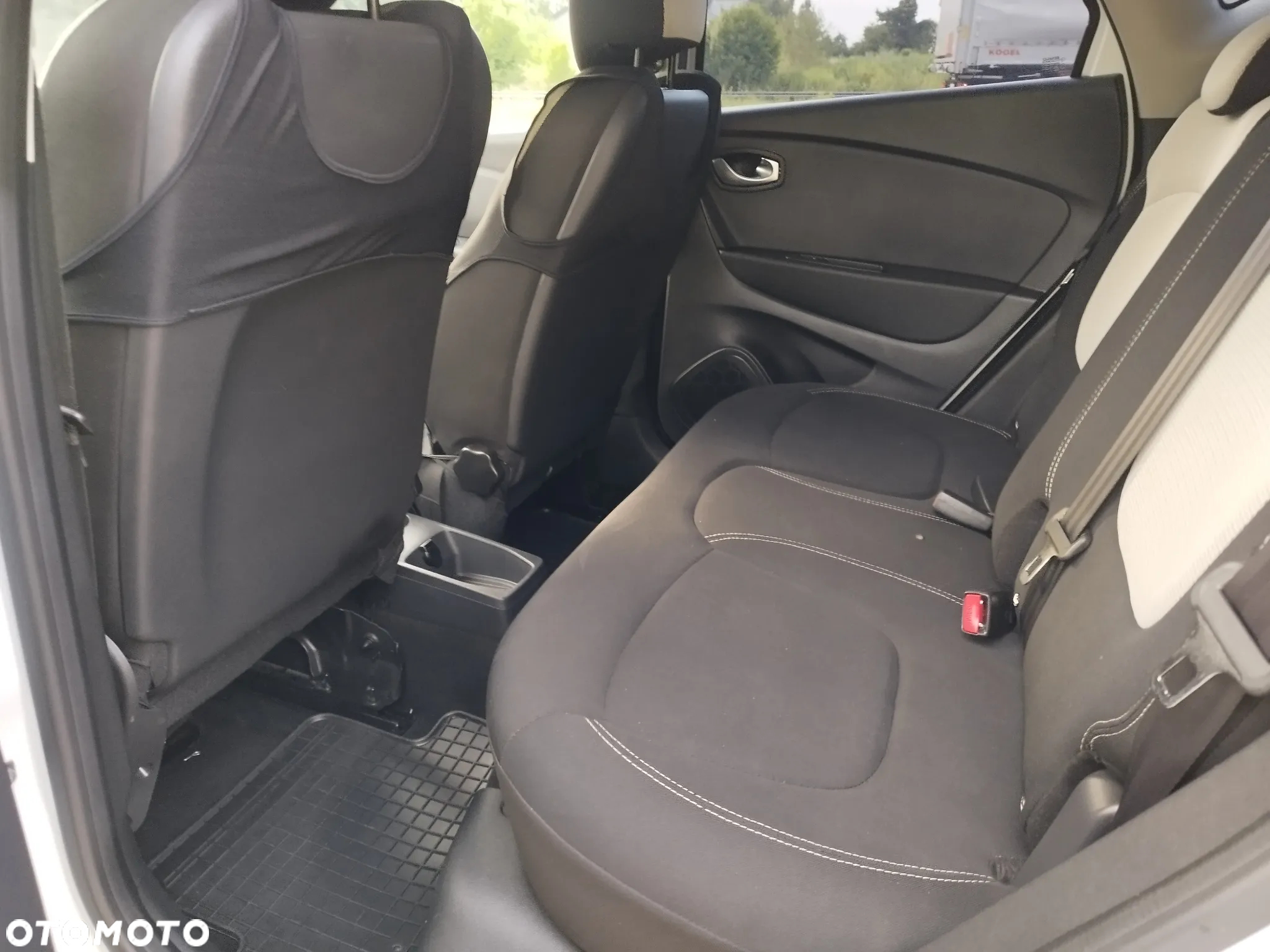 Renault Captur 0.9 Energy TCe Life EU6 - 10
